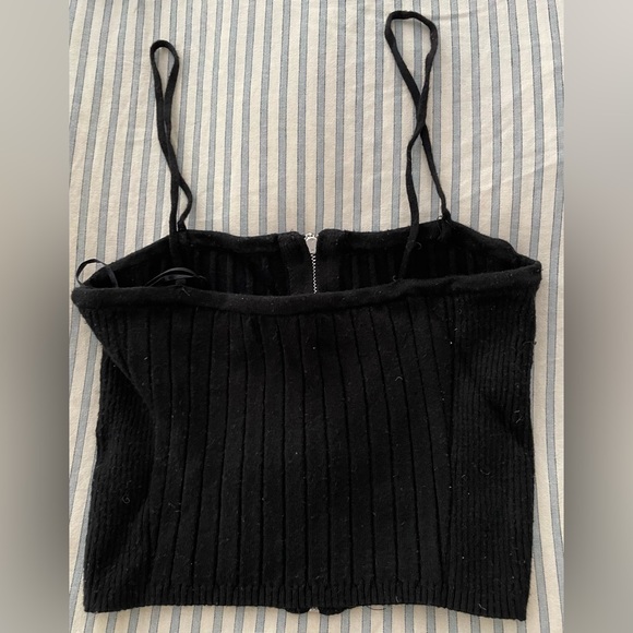 Kendall & Kylie Knit Tank Crop Top Circle Zipper sz M - Picture 3 of 5